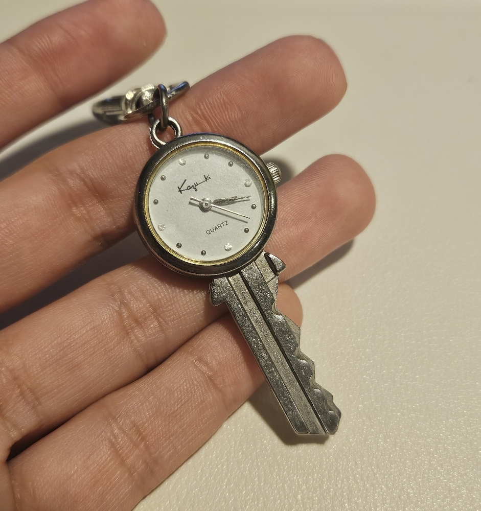 Kazuki Quartz Watch Keychain